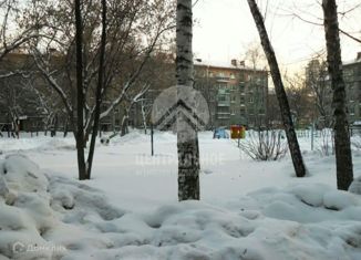 Продам двухкомнатную квартиру, 44 м2, Новосибирск, улица Блюхера, 33, метро Студенческая