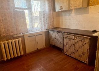 Двухкомнатная квартира на продажу, 43.8 м2, Артём, Братская улица, 36