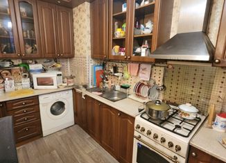 Продажа 3-ком. квартиры, 65.5 м2, Щербинка, улица Космонавтов, 2