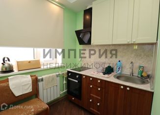 Продается 2-комнатная квартира, 42.2 м2, Магадан, улица Гагарина, 23