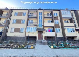 Продаю двухкомнатную квартиру, 42 м2, Астраханская область, Молодёжная улица, 5