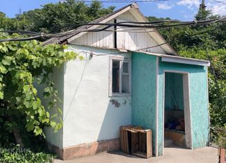 Продаю дом, 12 м2, поселок городского типа Новомихайловский, улица Мира, 104А