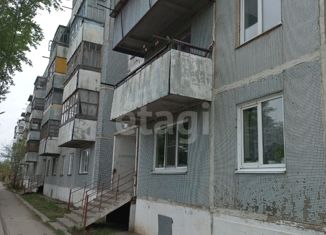 Продается двухкомнатная квартира, 50.3 м2, Троицк, 3-й Военный городок, 5