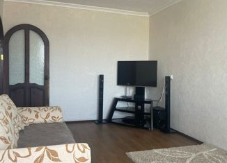 Продажа 3-ком. квартиры, 67 м2, Абакан, Пирятинская улица, 25