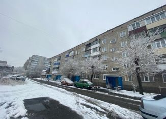 Продается 2-комнатная квартира, 42.9 м2, город Саяногорск, микрорайон Заводской, 43