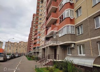 Продажа 1-комнатной квартиры, 40 м2, рабочий посёлок Свердловский, улица Алексея Короткова, 1