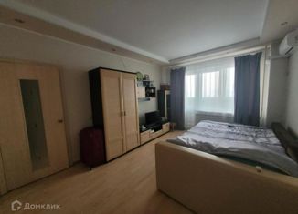 Продам 1-ком. квартиру, 37 м2, Якутск, улица Петровского, 29/4, Сайсарский округ