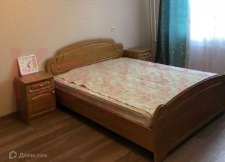 Сдается в аренду однокомнатная квартира, 40 м2, Краснодар, Южная улица, 25