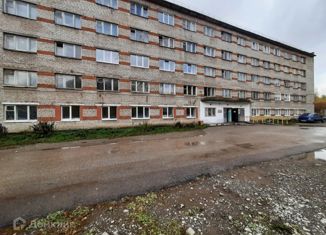 Продаю комнату, 17.7 м2, Краснокамск, улица Энтузиастов, 24