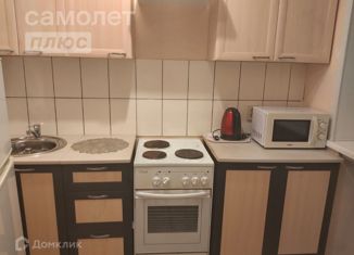 Продам 1-ком. квартиру, 33 м2, Новосибирск, улица Котовского, 10, метро Студенческая