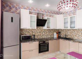 Сдаю 2-ком. квартиру, 70 м2, Санкт-Петербург, Кременчугская улица, 9к2, метро Лиговский проспект