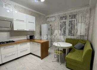 Продается двухкомнатная квартира, 60.7 м2, Ставрополь, улица Рогожникова, 23