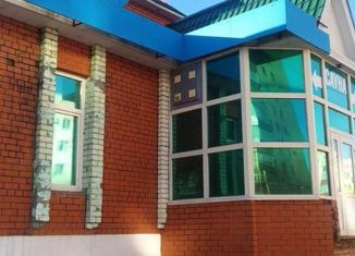 Продается офис, 136 м2, Нижнекамск, площадь Лемаева, 10