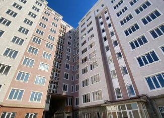 Продам 4-комнатную квартиру, 120 м2, Нальчик, улица Атажукина, 12В, район Предгорный