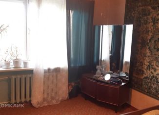 Сдается 2-комнатная квартира, 60 м2, Ленинградская область, улица 1 Мая, 22