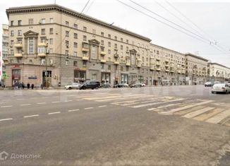 Продажа 2-ком. квартиры, 63 м2, Москва, Большая Дорогомиловская улица, 1, метро Киевская