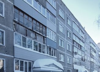Продажа 2-комнатной квартиры, 46 м2, Кировская область, Пятницкая улица, 93