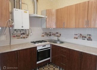 Продам двухкомнатную квартиру, 56 м2, Абинск, Комсомольский проспект