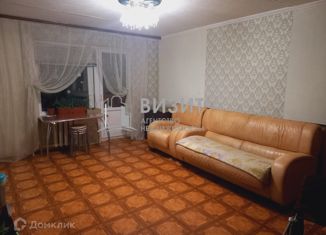 Четырехкомнатная квартира на продажу, 74.1 м2, Нижнекамск, улица Юности, 24