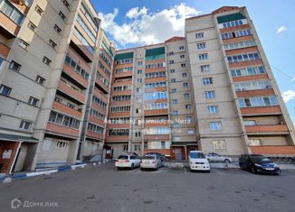 Продам 2-ком. квартиру, 63 м2, Забайкальский край, 1-я Краснодонская улица, 131