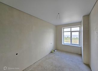 Продаю двухкомнатную квартиру, 66 м2, Таганрог, улица Адмирала Крюйса, 19