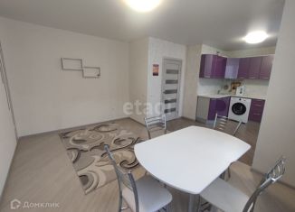 Продажа 2-ком. квартиры, 75.2 м2, деревня Батино, улица Сергея Есенина, 5