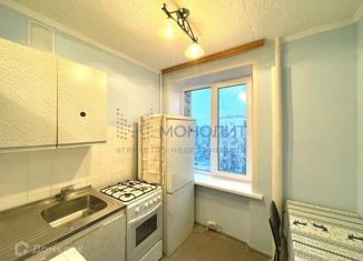 Продажа 2-комнатной квартиры, 42.1 м2, Москва, улица Маршала Бирюзова, 17, улица Маршала Бирюзова