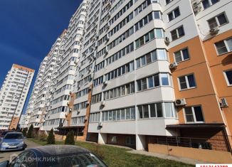 Продается 1-комнатная квартира, 36 м2, Краснодарский край, улица Героя Владислава Посадского, 28
