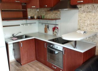 Сдается в аренду 2-комнатная квартира, 60 м2, поселок Бугры, Школьная улица, 5