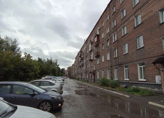 Продается трехкомнатная квартира, 79 м2, Новокузнецк, проспект Курако, 8