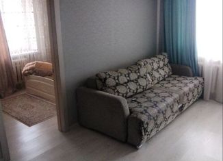 Продажа 3-ком. квартиры, 50 м2, Серов, улица Февральской Революции, 10