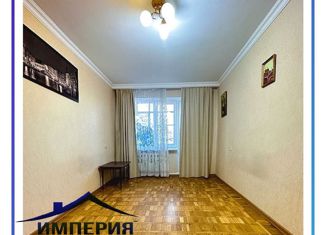 Однокомнатная квартира на продажу, 30 м2, Новокубанск, улица Нева, 42