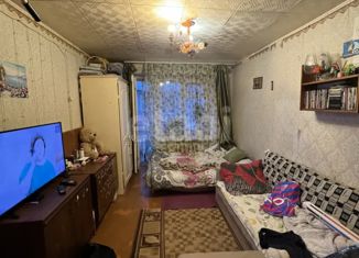 Продаю двухкомнатную квартиру, 40 м2, поселок городского типа Красное-на-Волге, Советская улица, 16