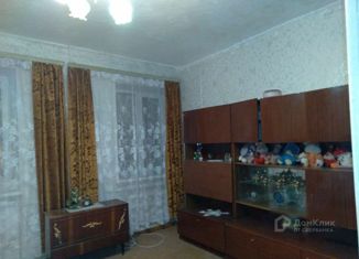 Продажа 2-комнатной квартиры, 58 м2, Красноуральск, улица Строителей, 12