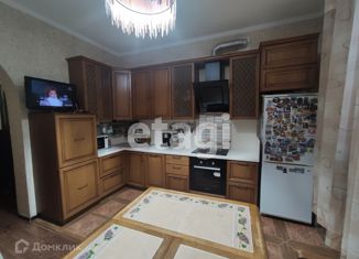 Продаю двухкомнатную квартиру, 88.3 м2, Тюменская область, Геологическая улица, 17