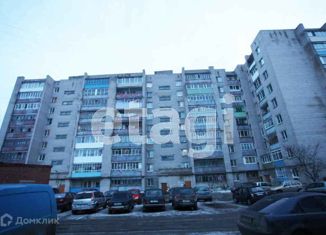 Продается 3-комнатная квартира, 62.5 м2, Вологда, улица Чапаева, 31, микрорайон Лукьяново