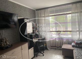 Продам 2-ком. квартиру, 43 м2, село Култаево, Октябрьская улица, 1