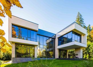 Продаю дом, 920 м2, коттеджный поселок Риита