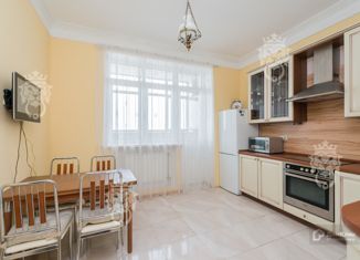 Сдается в аренду двухкомнатная квартира, 65 м2, Москва, улица Крылатские Холмы, 37, метро Крылатское