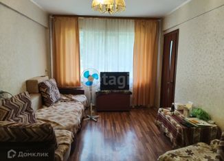 Продается 4-ком. квартира, 58.9 м2, Юрга, Строительная улица, 22