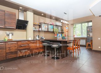 Сдается в аренду четырехкомнатная квартира, 120 м2, Аксай, улица Платова, 6А