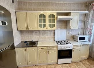 Сдача в аренду 2-ком. квартиры, 54.45 м2, Ульяновск, улица Радищева, 145