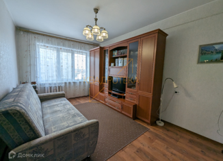 Продаю двухкомнатную квартиру, 44 м2, Новосибирск, Первомайский район, улица Баумана, 4