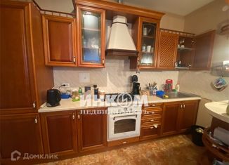 Сдача в аренду трехкомнатной квартиры, 72 м2, Москва, улица Плющиха, 58, улица Плющиха