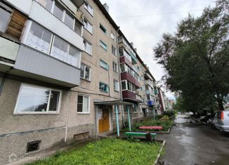 Продажа двухкомнатной квартиры, 47 м2, Хакасия, улица Дзержинского, 179