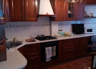 Продам 3-комнатную квартиру, 76 м2, Нижний Новгород, улица Звездинка, 5, улица Звездинка