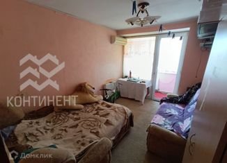 Продам 2-комнатную квартиру, 43.9 м2, поселок городского типа Заозерное, улица Аллея Дружбы, 105