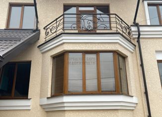 Продаю дом, 388.2 м2, Нальчик, Балкарская улица, 15, район Центр