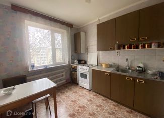 Продам 4-комнатную квартиру, 80 м2, Ставрополь, улица Бруснева, 12/3, микрорайон № 19