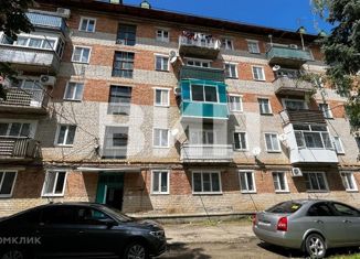 2-комнатная квартира на продажу, 47 м2, посёлок Майский, Заводская улица, 33